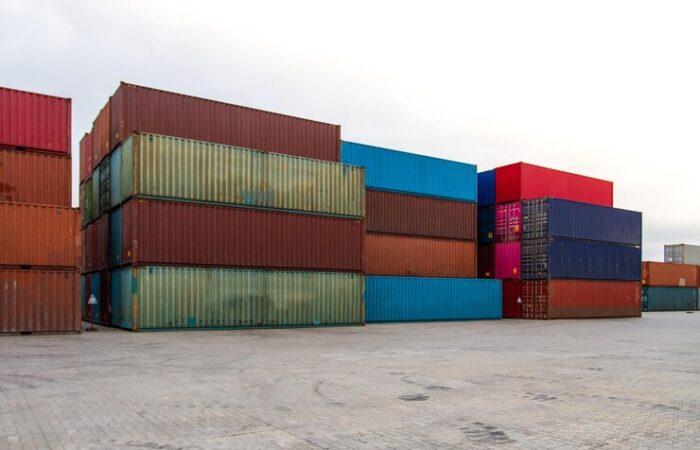 Maximizing Efficiency: How Shipping Containers Streamline Logistics Operations